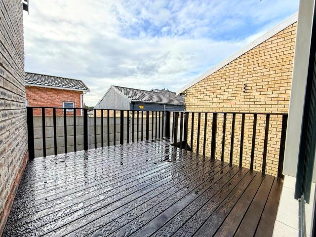 Townhouse for sale in Port Elizabeth, Eastern Cape