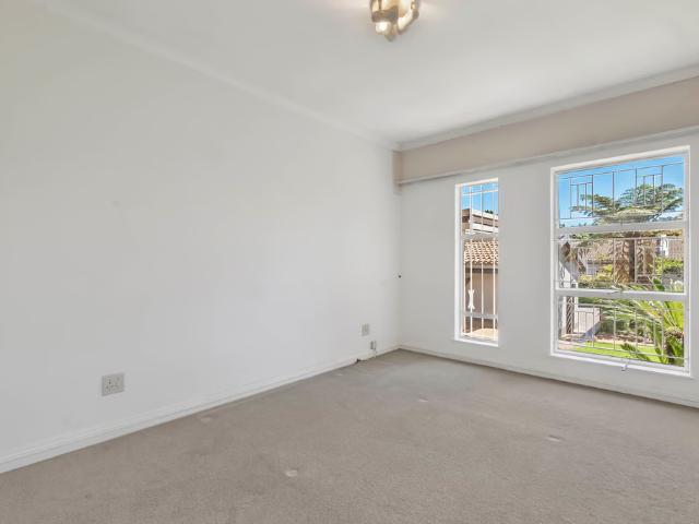 Townhouse for sale in Sandown, Sandton