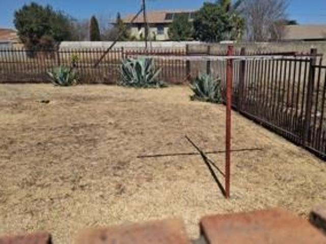 Townhouse for sale in Gert Sibande, Mpumalanga