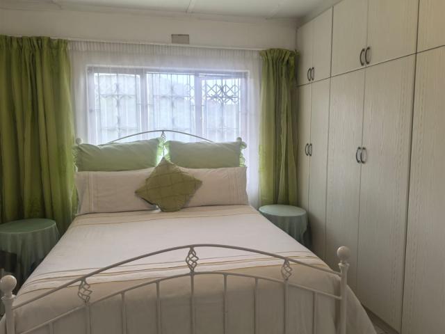 Townhouse for sale in Chatsworth, Kwazulu-natal