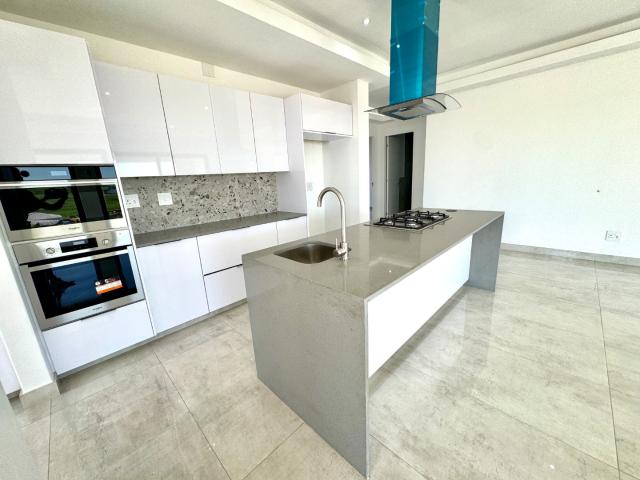 Townhouse for sale in Mt Edgecombe, Kwazulu-natal