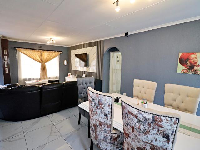 Townhouse for sale in Ekurhuleni, Gauteng