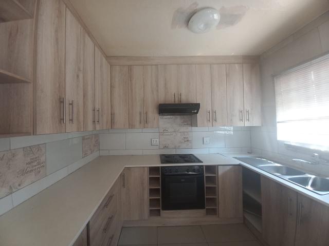 Townhouse for sale in Vosloorus, Gauteng