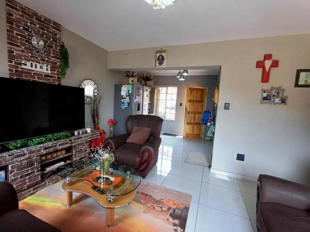 Townhouse for sale in Ekurhuleni, Gauteng