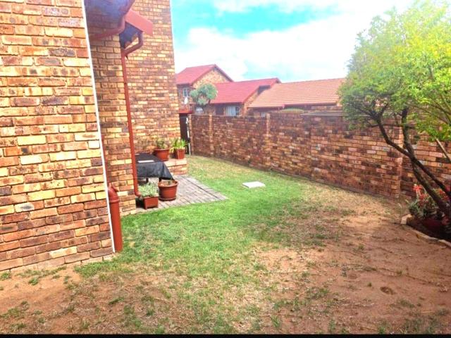 Townhouse for sale in Ekurhuleni, Gauteng