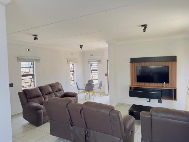 Townhouse for sale in Vosloorus, Gauteng