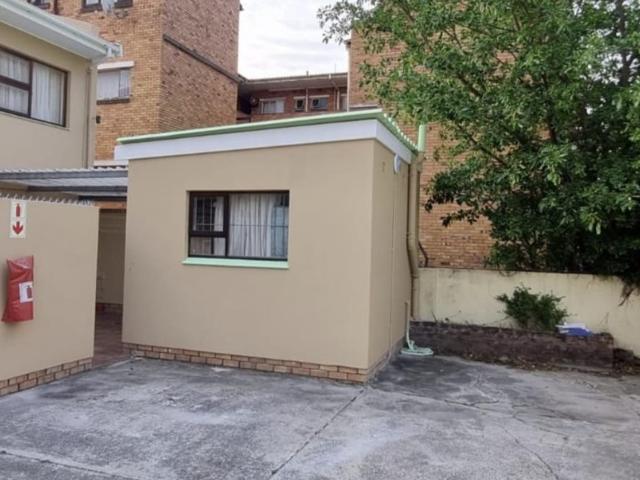Townhouse for sale in East London, Eastern Cape