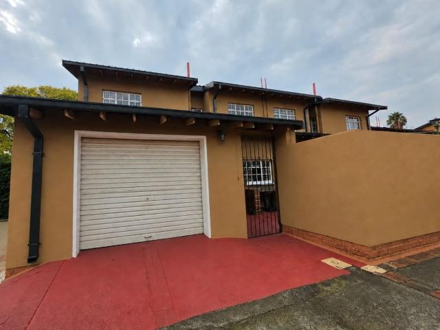 Townhouse for sale in Ekurhuleni, Gauteng