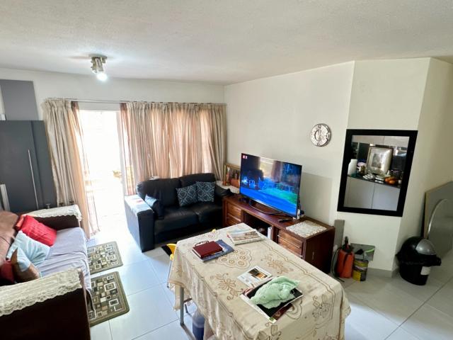 Townhouse for sale in Vosloorus, Gauteng
