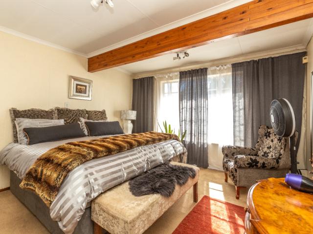 Townhouse for sale in Randburg, Gauteng
