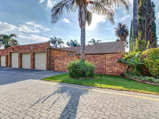 Townhouse for sale in Ekurhuleni, Gauteng