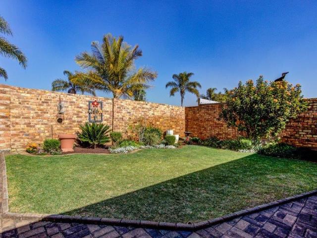Townhouse for sale in Ekurhuleni, Gauteng