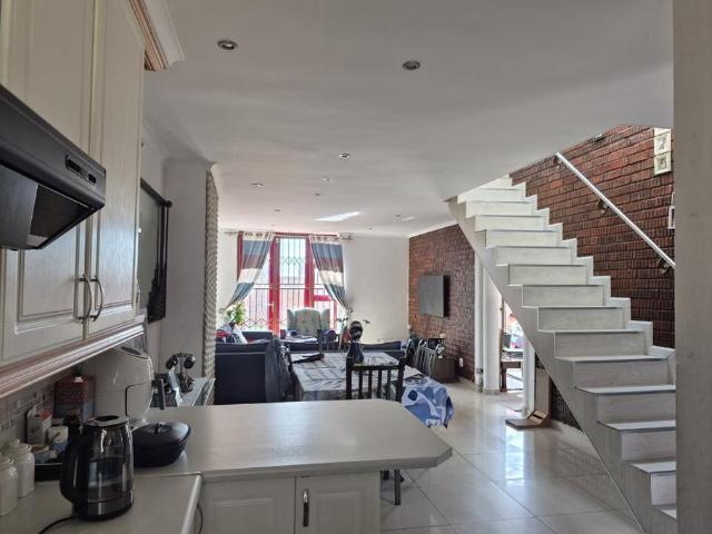 Townhouse for sale in Vosloorus, Gauteng