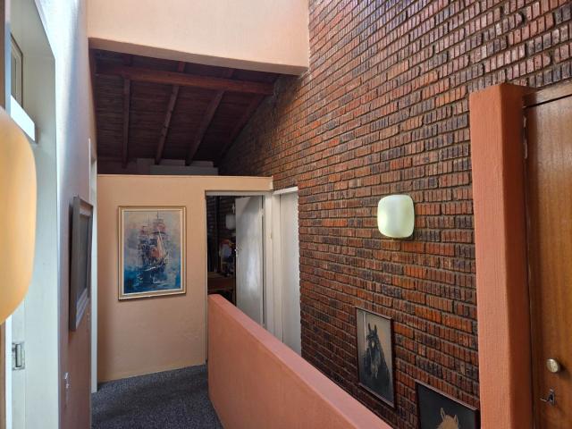 Townhouse for sale in Vosloorus, Gauteng
