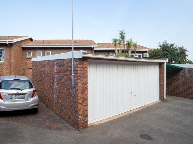 Townhouse for sale in Durban North, Kwazulu-natal