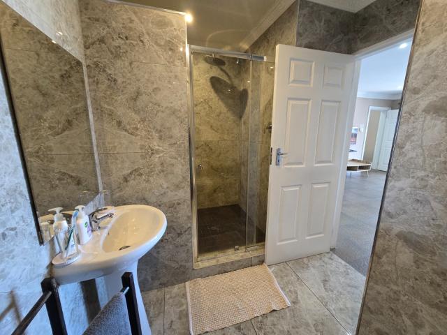 Townhouse for sale in Durban North, Kwazulu-natal