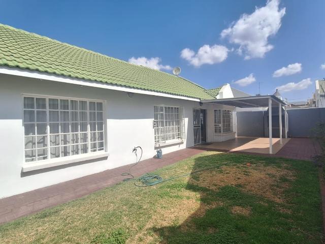 Townhouse for sale in Ekurhuleni, Gauteng