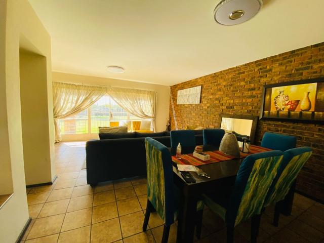 Townhouse for sale in Oranjeville, Free State