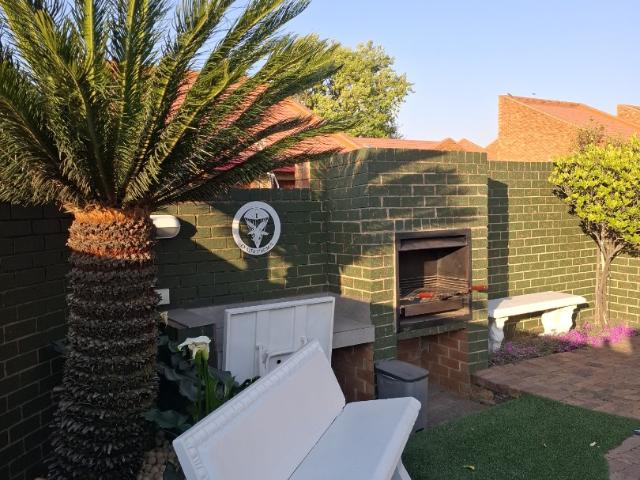 Townhouse for sale in Oranjeville, Free State