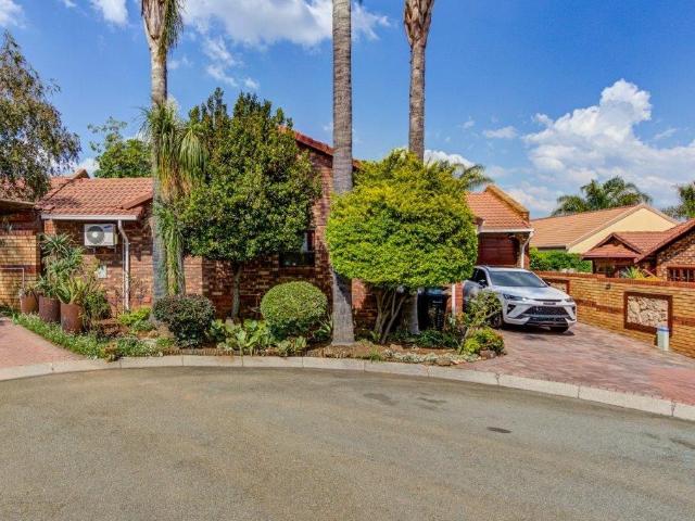 Townhouse for sale in Ekurhuleni, Gauteng