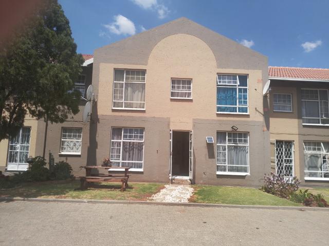 Townhouse for sale in Ekurhuleni, Gauteng