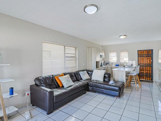 Townhouse for sale in Tlhabane, North West