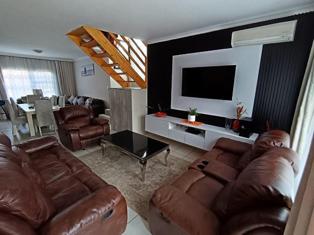 Townhouse for sale in Tlhabane, North West