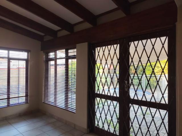 Townhouse for sale