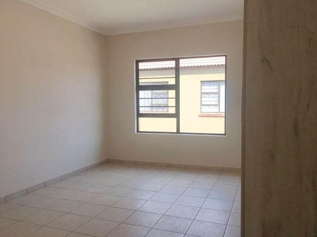 Townhouse for sale in Tlhabane, North West