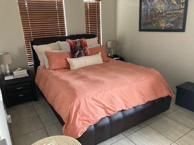 Townhouse for sale in Tlhabane, North West