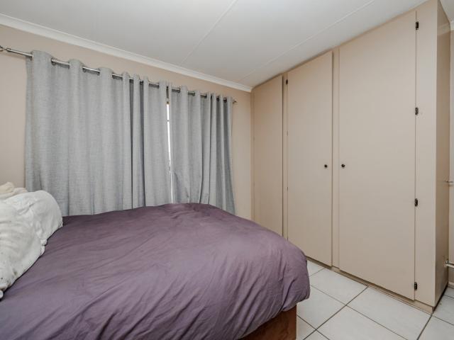 Townhouse for sale in Nooitgedacht, Gauteng