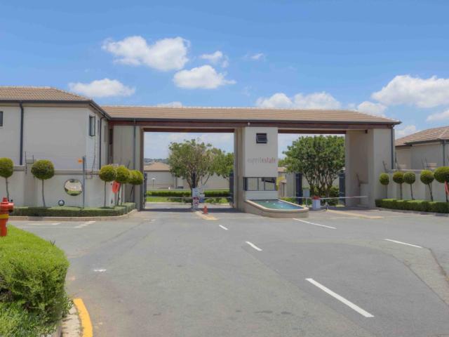 Townhouse for sale in Alexandra, Gauteng