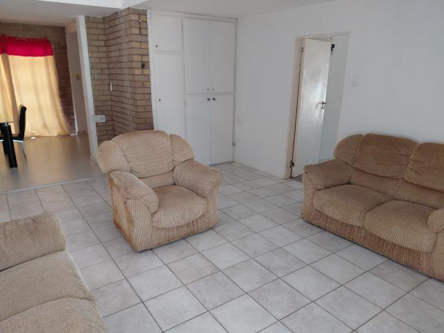 Townhouse for sale in Queensburgh, Kwazulu-natal
