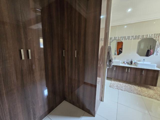 Townhouse for sale in Seaview, Kwazulu-natal