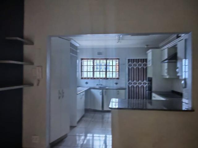 Townhouse for sale in Seaview, Kwazulu-natal