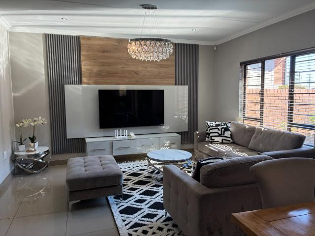 Townhouse for sale in Bloemfontein, Free State