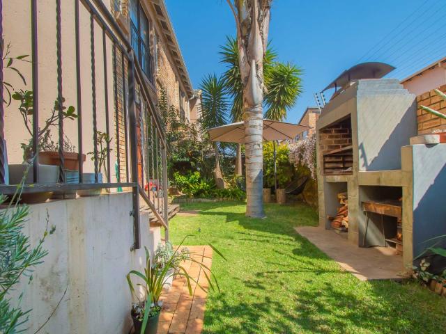 Townhouse for sale in Nooitgedacht, Gauteng