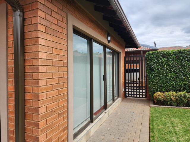Townhouse for sale in Dr Kenneth Kaunda, North West