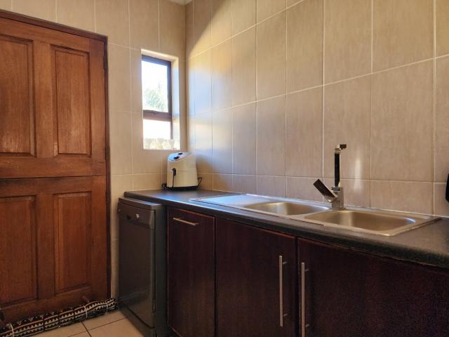 Townhouse for sale in Dr Kenneth Kaunda, North West