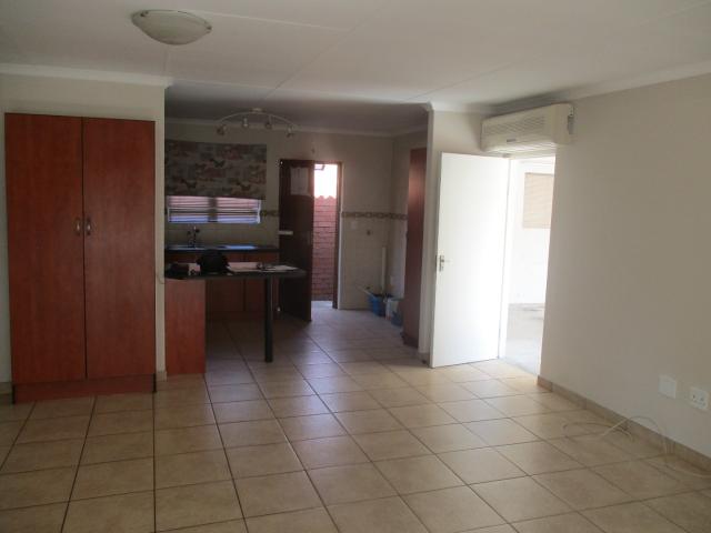 Townhouse for sale in Nellmapius, Gauteng