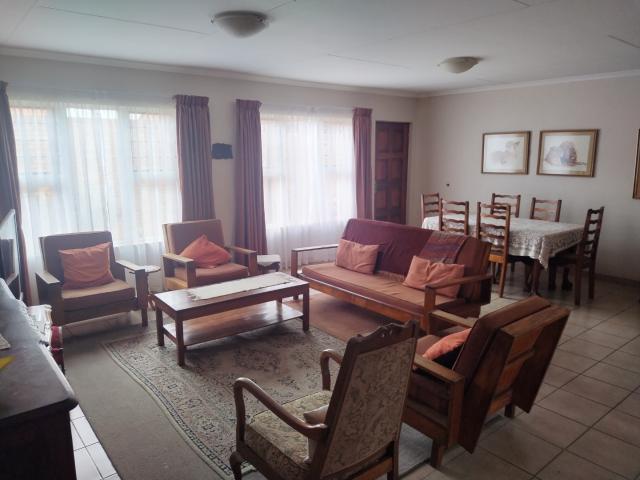 Townhouse for sale in Nellmapius, Gauteng