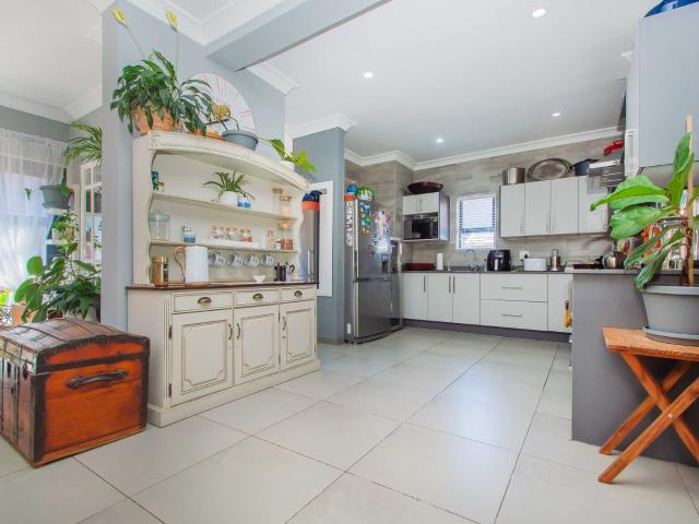 Townhouse for sale in Nooitgedacht, Gauteng