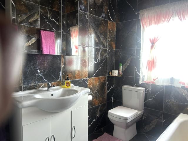 Townhouse for sale in Nooitgedacht, Gauteng