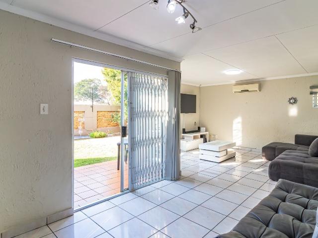 Townhouse for sale in Vosloorus, Gauteng