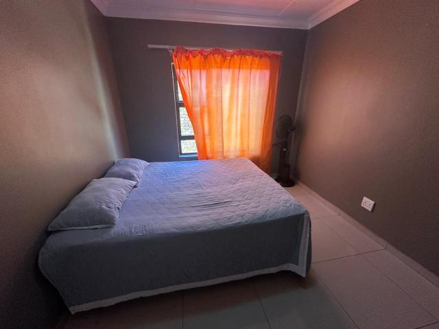 Townhouse for sale in Vosloorus, Gauteng