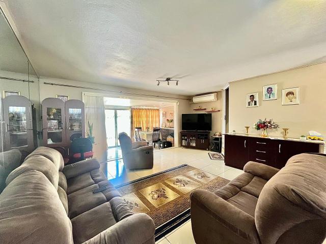 Townhouse for sale in Seaview, Kwazulu-natal