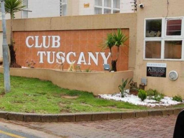 Townhouse for sale in Vosloorus, Gauteng
