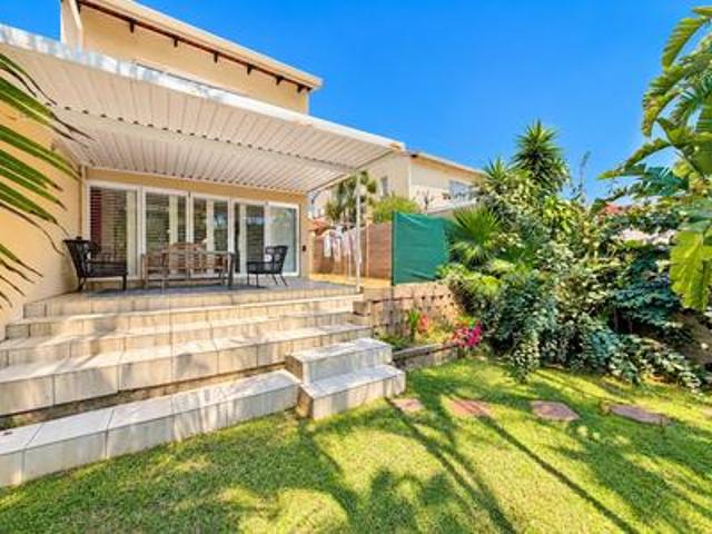 Townhouse for sale in Umhlanga Rocks, eThekwini Metropolitan Municipality