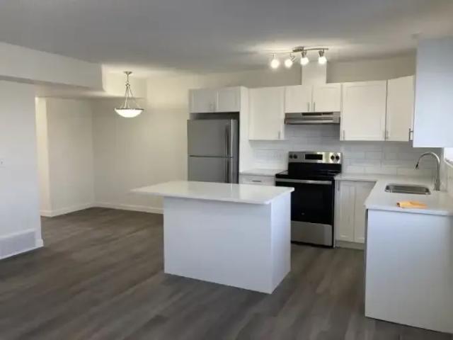 Townhouse for rent in Fort Saskatchewan, Alberta