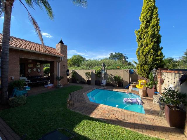 House for rent in Waterkloof, Gauteng
